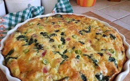 Crustless Quiche with Bacon and Veggies