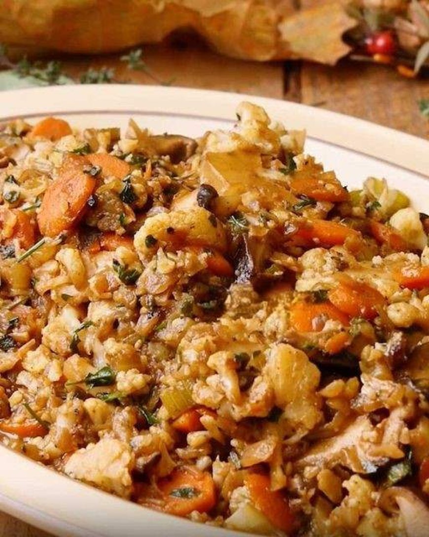 Low-Carb Cauliflower Stuffing Ingredients